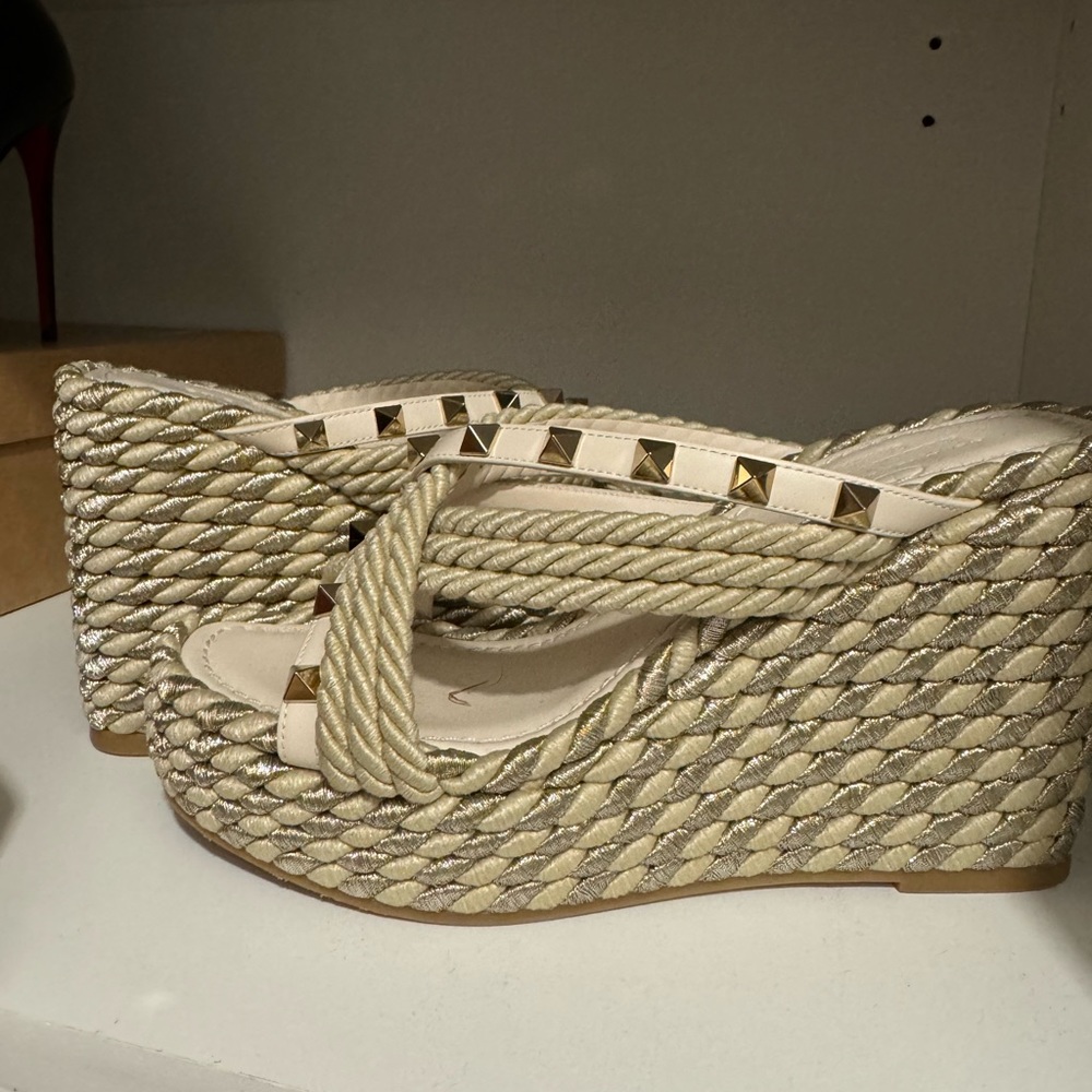 Valentino Garavani wedges